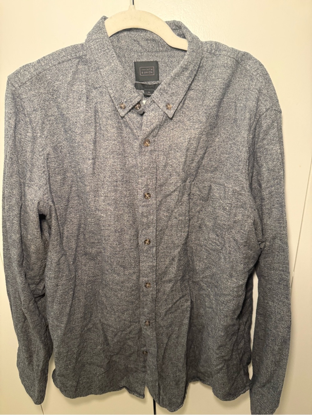 14th & Union Men's Heather Gray Button-Down Shirt